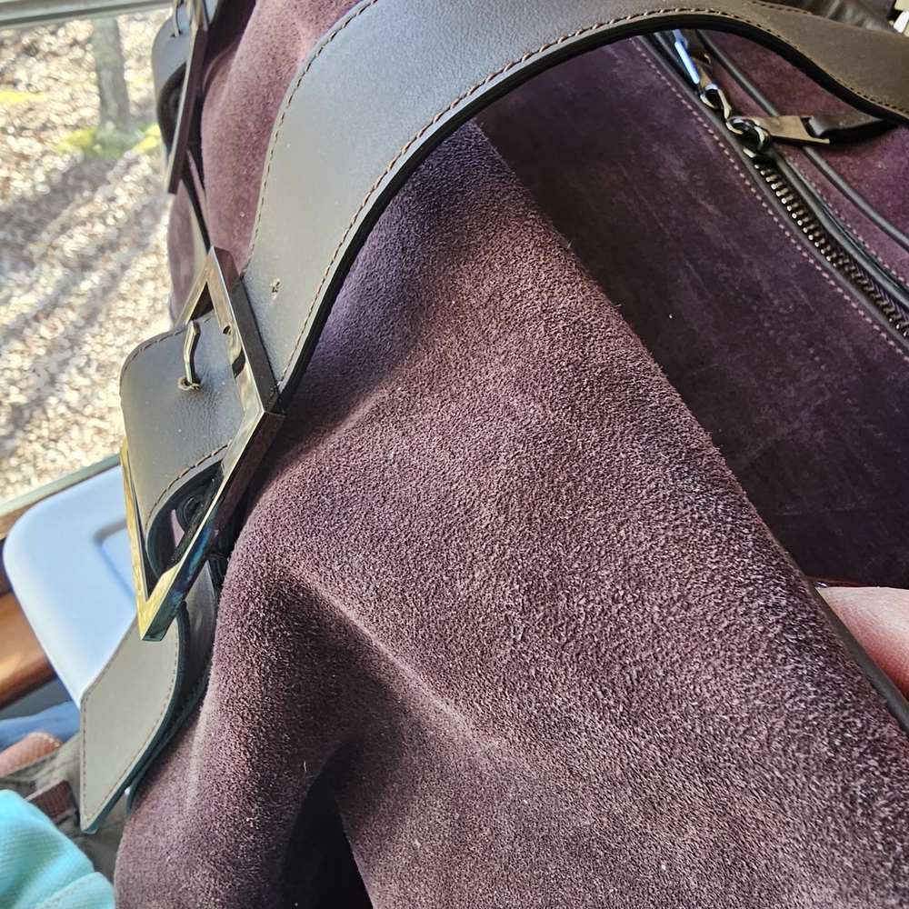 Luxurious Suede Duffel Bag in Deep Brown - Picture 5 of 11
